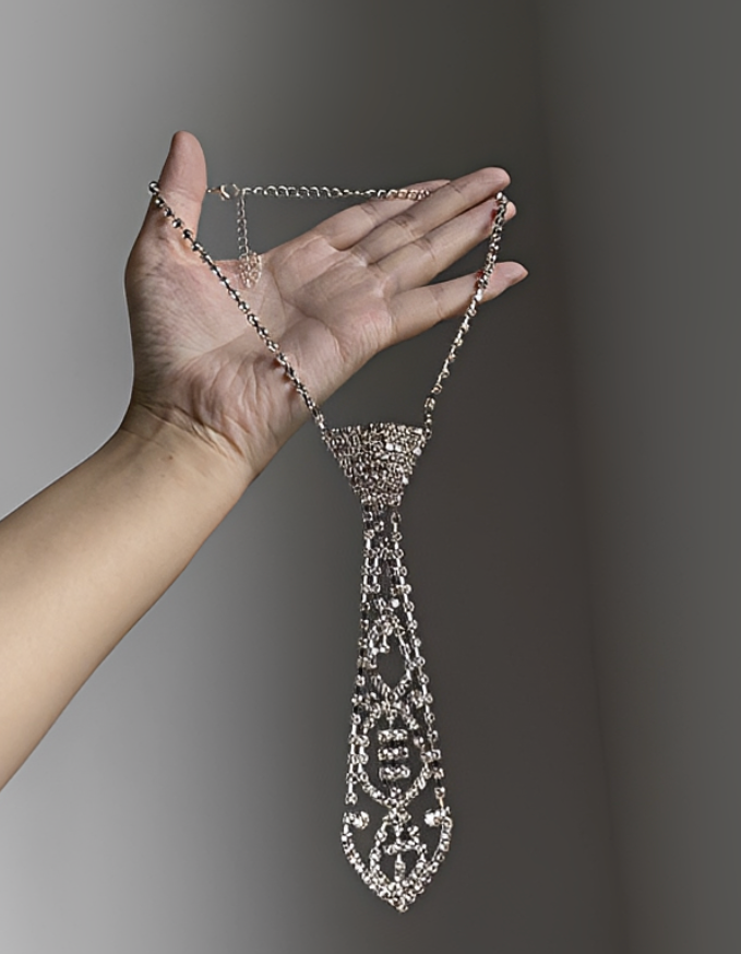 Shiny Tie-Shaped Neck Piece